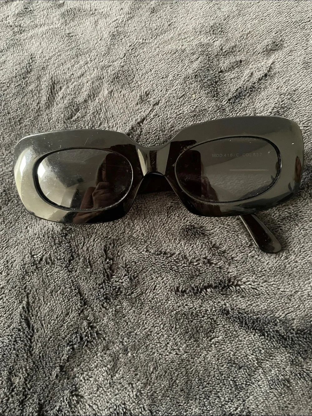 Gianni Versace Women’s Black Rectangle Sunglasses vintage